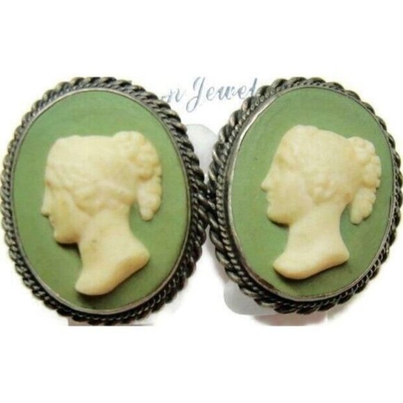 Unbranded Jewelry - Green & White Cameo Vintage Sterling Silver Screw Back Earrings Patina